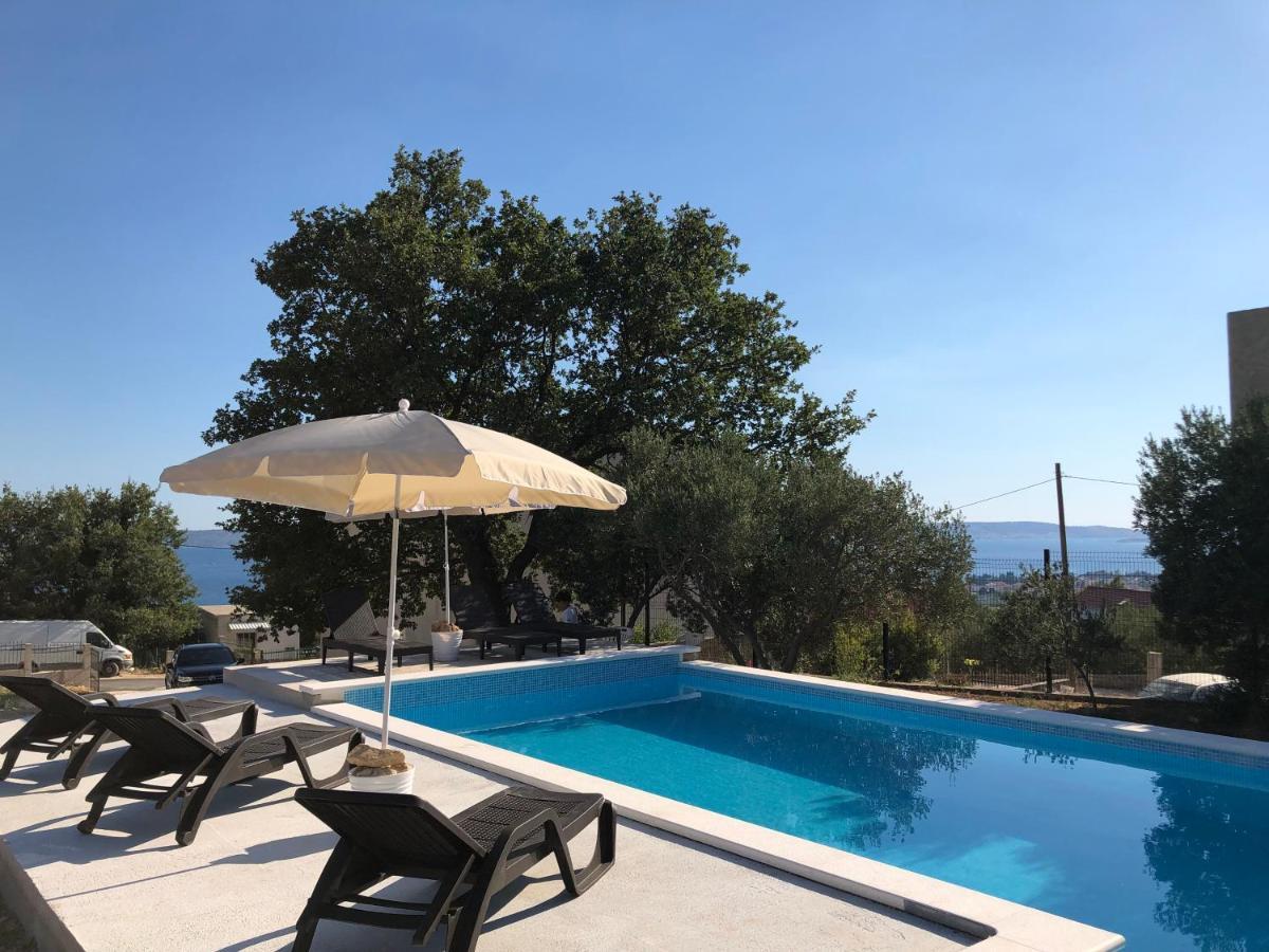 The View Split. Highlight With Roof-Top-Terrace And Pool Kastela Luaran gambar